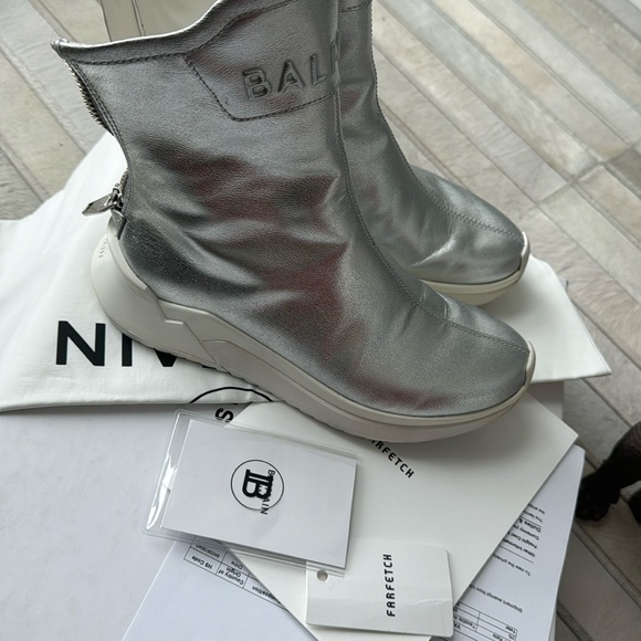 Balmain Logo high top sneaker - Picture 6 of 9